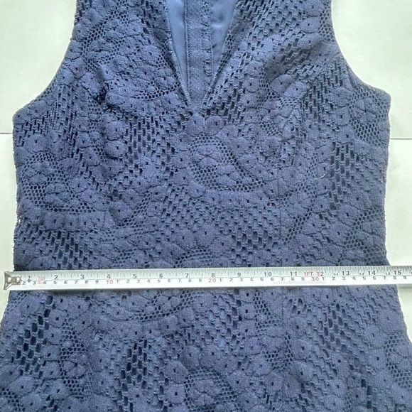 LILLY Pulitzer Augusta Shift Dress 2 navy lace - Picture 7 of 10